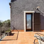 Casa Etnea Kır Evi