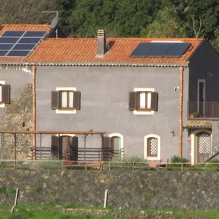 Country house Casa Etnea *